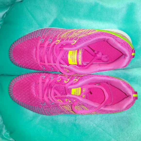 Women sneakers - Picture 2 of 3